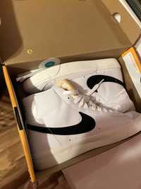 Nike Blazer Mid 77