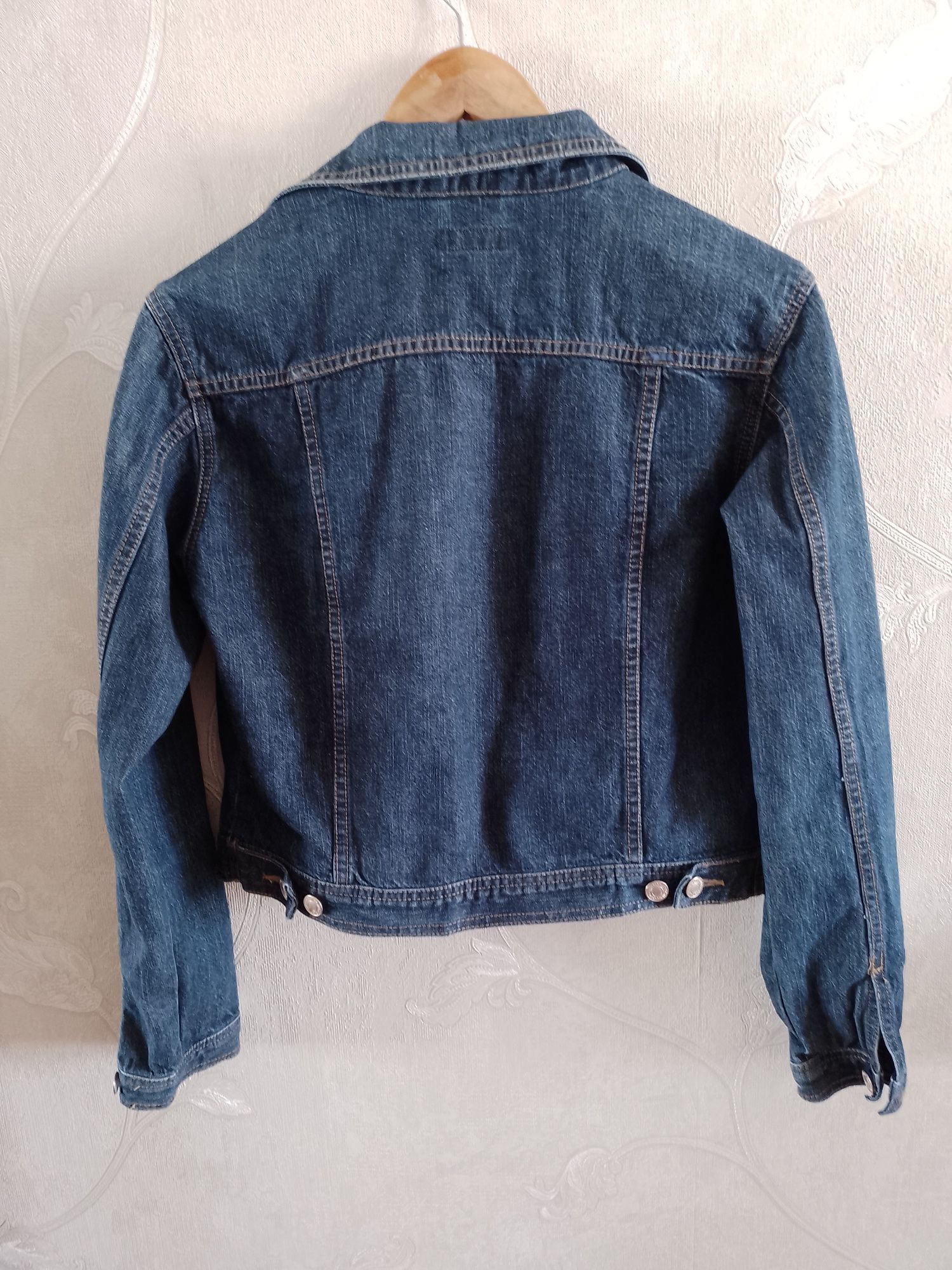 Куртка джинсовая женская 40 р