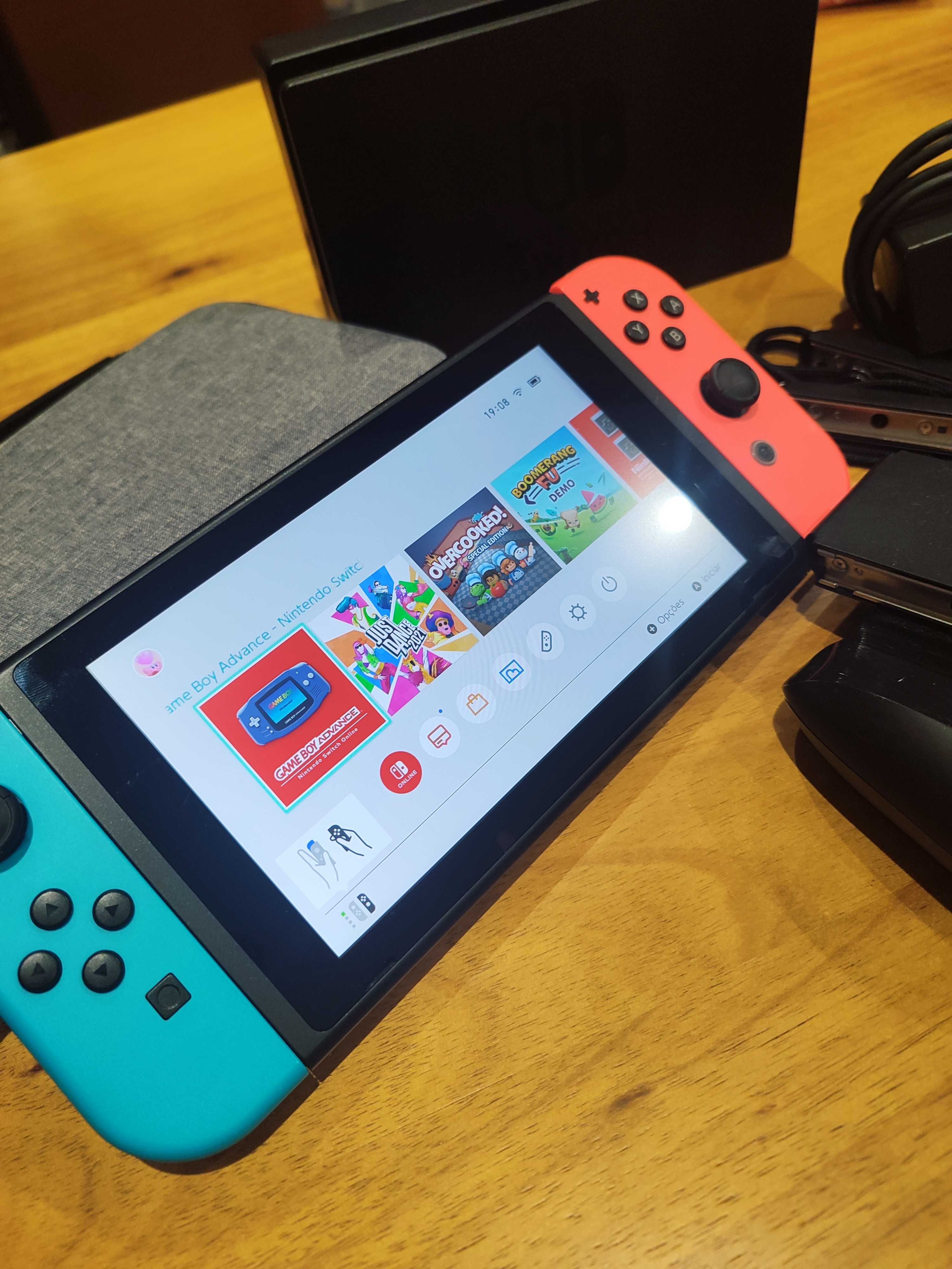 Nintendo switch com acessórios