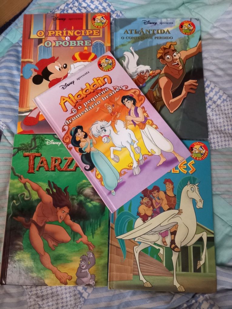 Livros "clube do livro - Disney e Pixar"