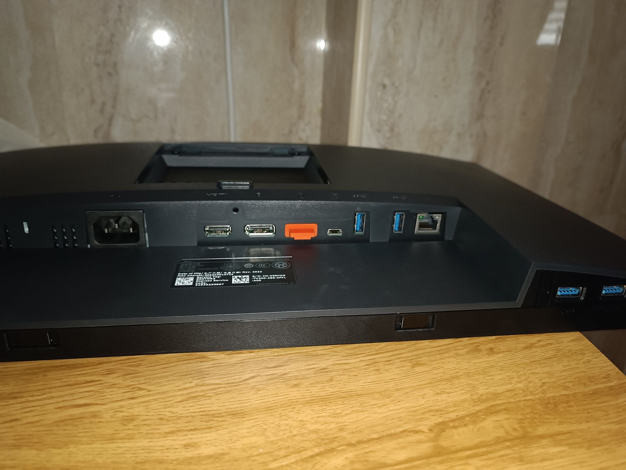 Monitor Dell 24 polegadas P2423DE ecran danificado