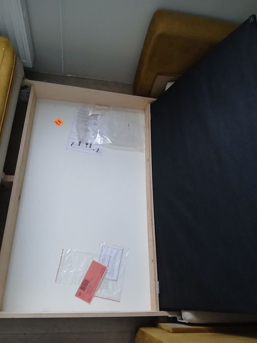 Sofa dwuosobowa żółta rozkładana Monty Agata meble 157*94 ( z dostawą)