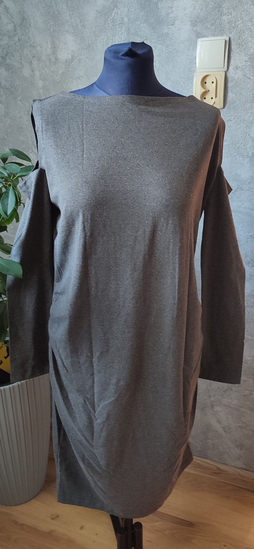 Nowa szara sukienka ciążowa z wyciętymi ramionami rozmiar XXL 44