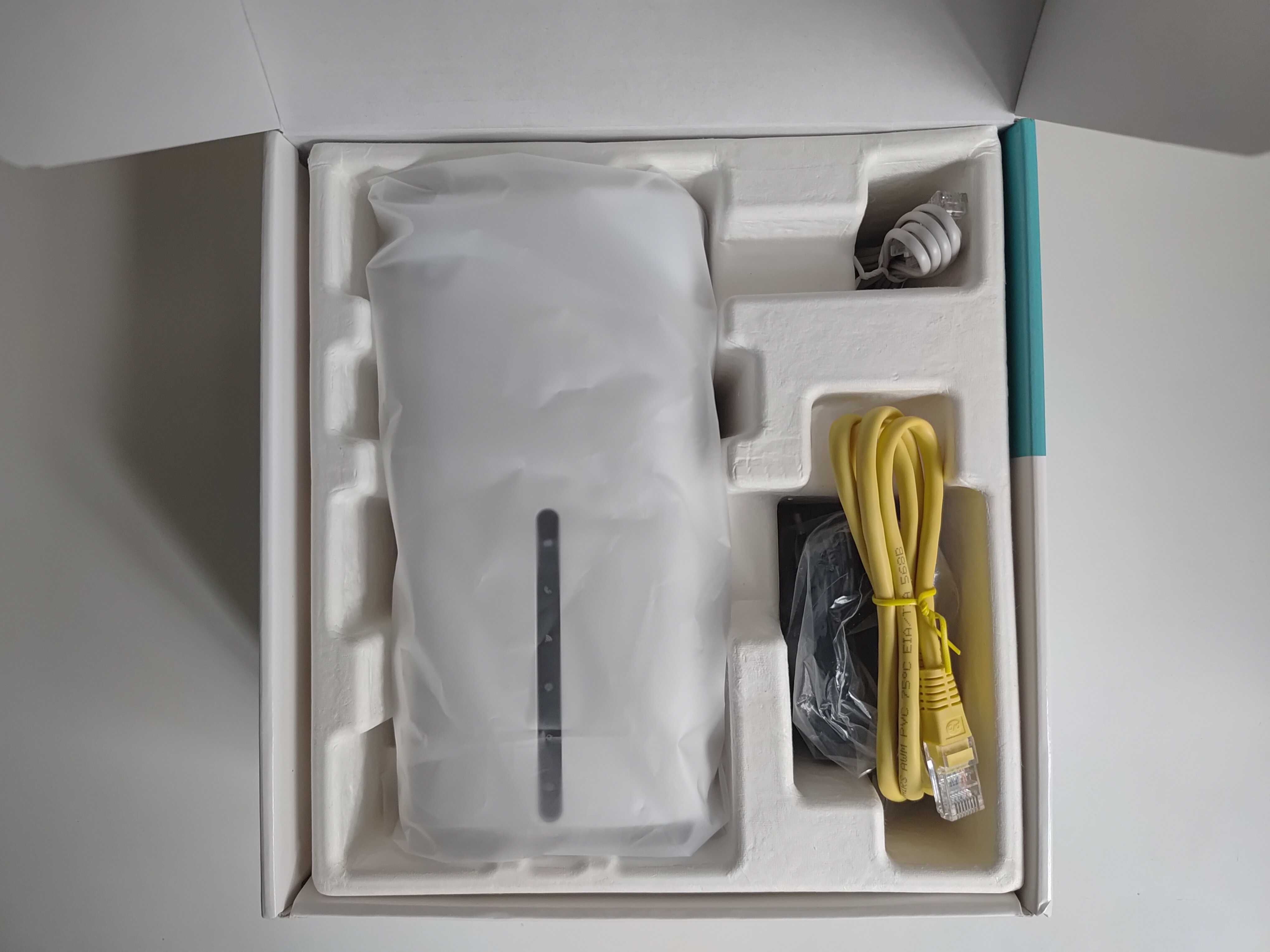 TP-Link 5G NX510v AX3000 Cat6, Dwupasmowy 2,4GHz / 5GHz, karta SIM