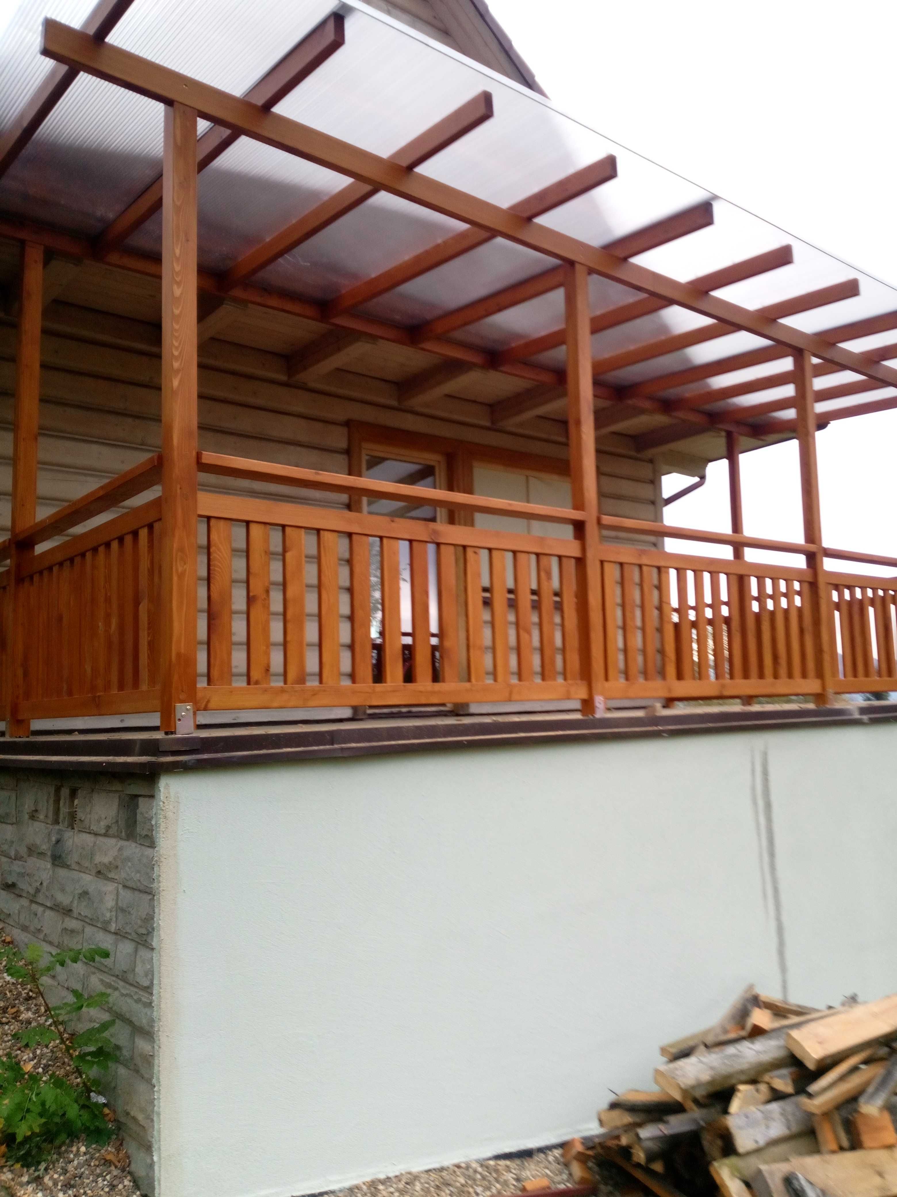 balustrada drewniana balkonowa, tarasowa, przy schodach zewnętrznych