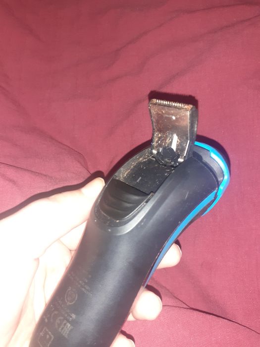 Philips AT750 AquaTouch электробритва бритва для бороды гоління бритья