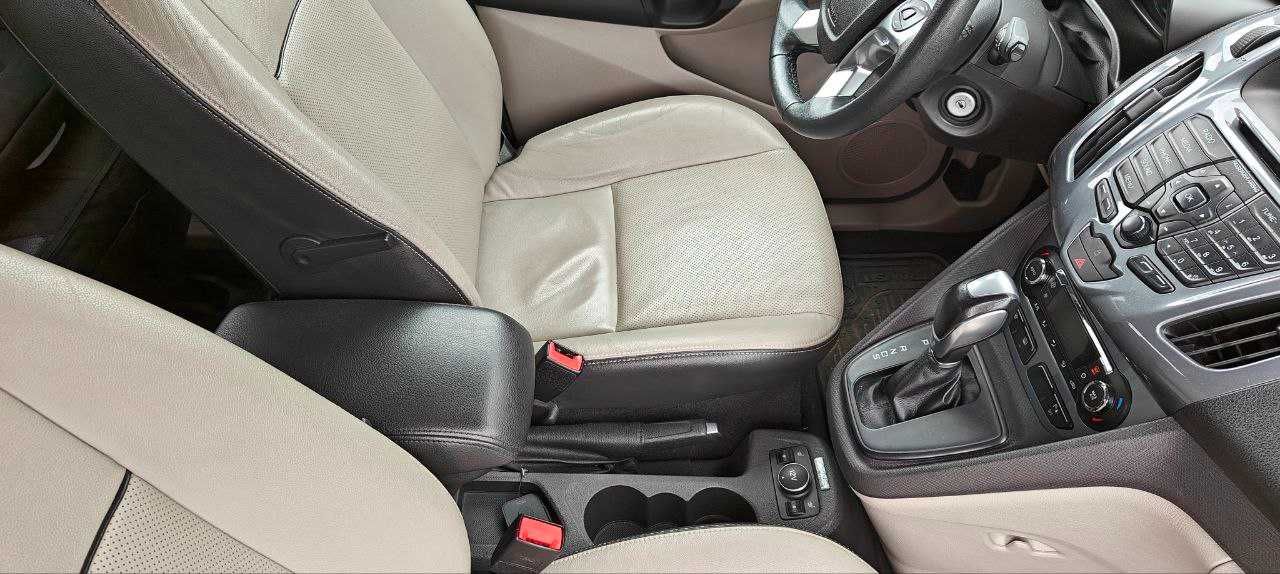 Ford Transit Connect Titanium