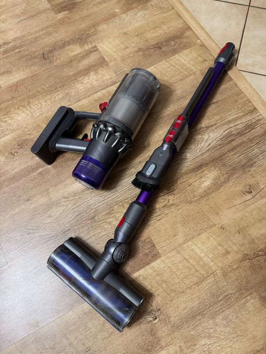 Odkurzacz pionowy dyson v11