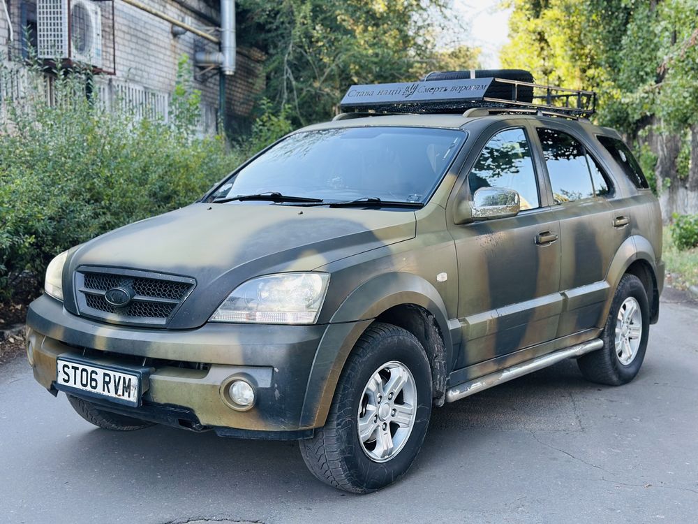 Продам KIA Sorento 2.5 TDI Avtomat 4x4 на отличном ходу сел поехал !