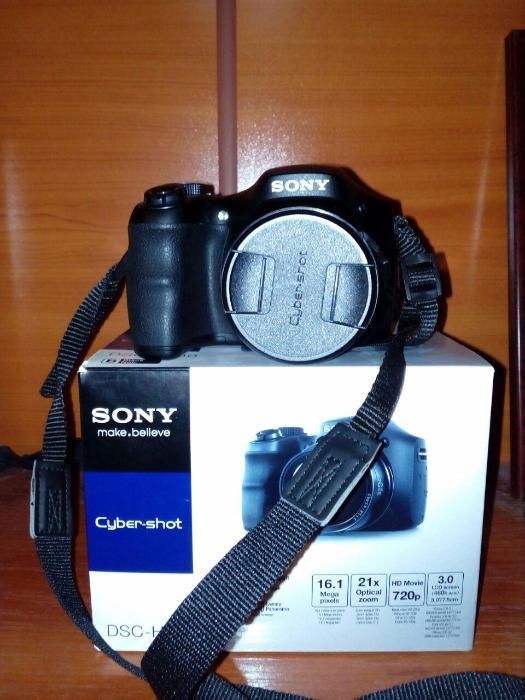 Цифровая фотокамера Sony Cyber-Shot DSC-H100