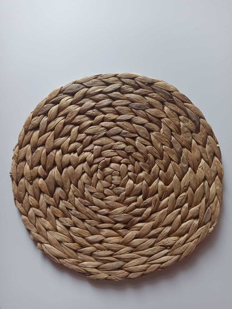 Декоративная плетеная подставка под горячее водный гиацинт