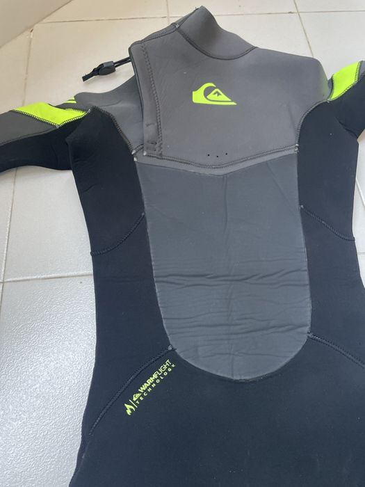 Quicksilver 4x3 tamanho 10