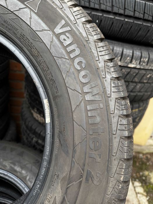 Шини CONTINENTAL 205/75 R16C, VancoWinter 2, зимова резина, цешка