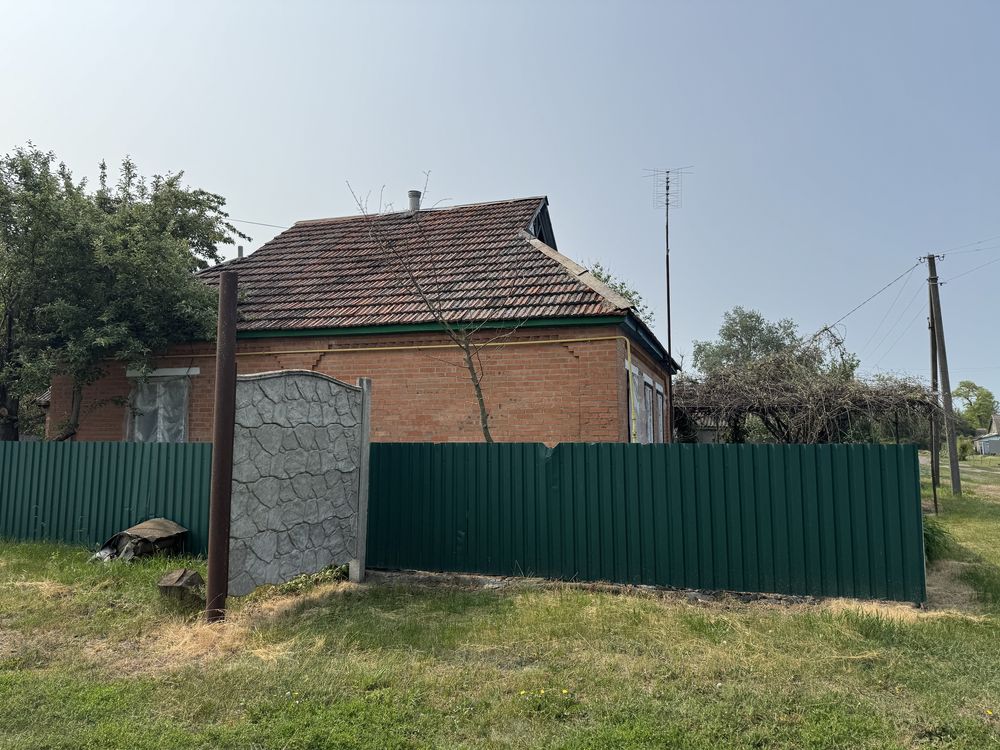 Продаж будинку з великой земельной ділянкою