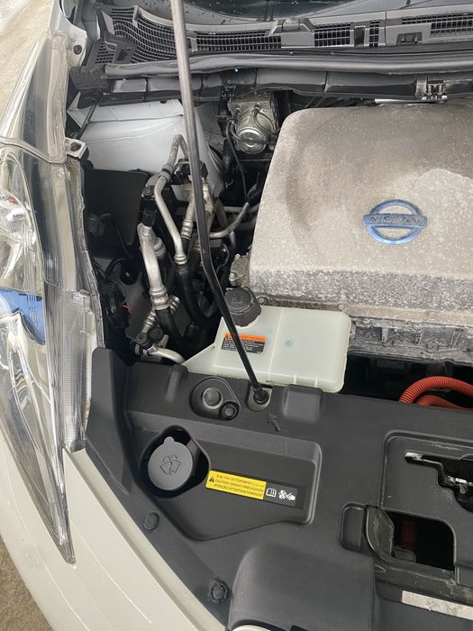 Ніссан ліф 2014 рік