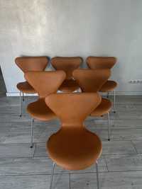 Krzesła Fritz Hansen Arne Jacobsen 7