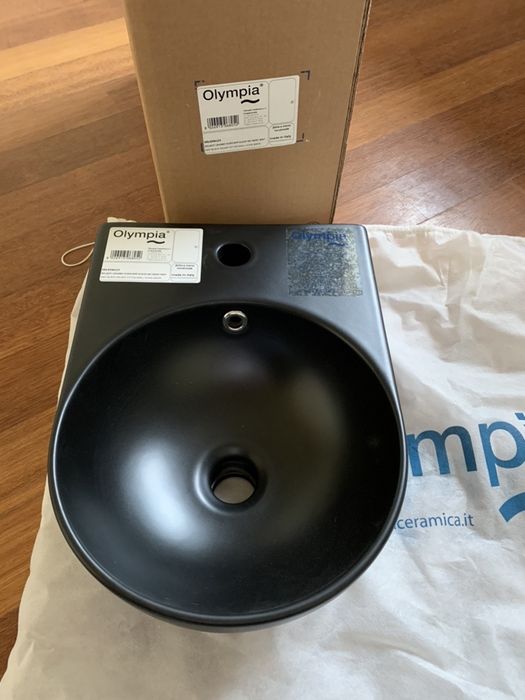 Umwalka Olympia Milady Lavabo 41x30 czarny mat