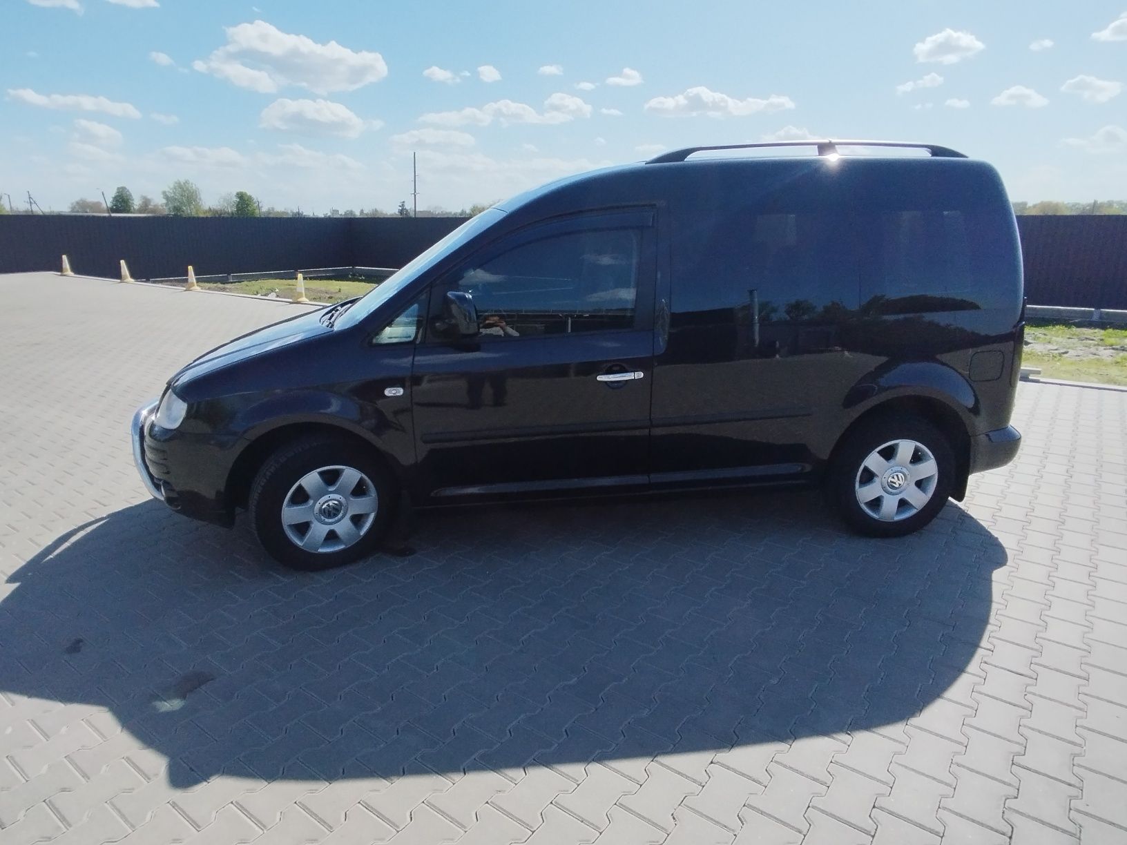 Продам Volkswagen Caddy 2009р