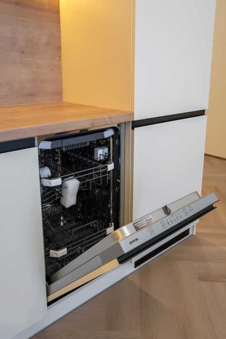 Однокімнатна квартира з ремонтом вул. 6-та Приміська