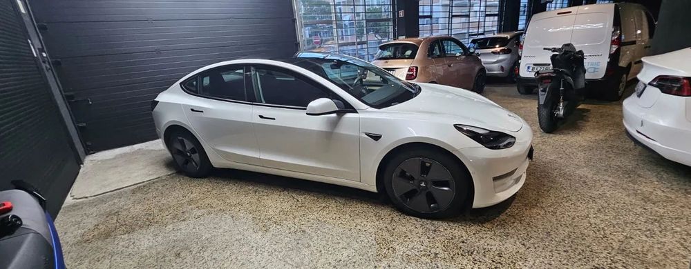 Tesla Model 3 Long Range AWD Dual Motor