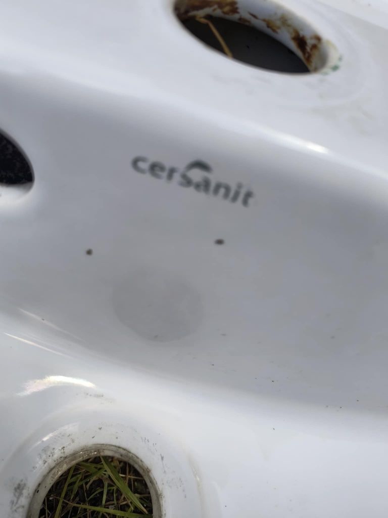 Umywalka ceramiczna Cersanit biała umywalka