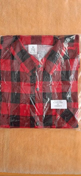 Koszula męska w czerwono-czarną kratę