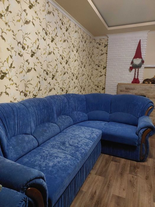 Кутовий диван для Вітальні або залу з додатковим кріслом