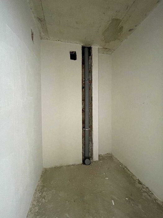 3 окремі кімнати+кухня студія в ЖК по вул. Незалежності.