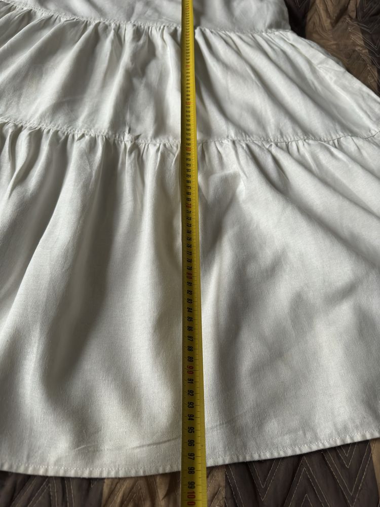 Dluga biała spódnica
