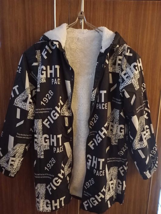 Вітровка,тепла осінь для дівчинки