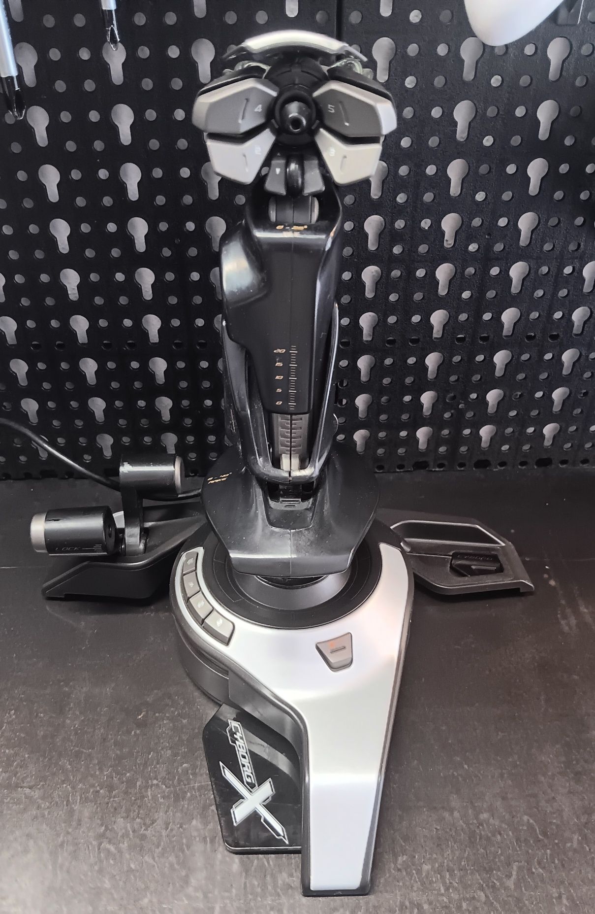 Joystick PC (cyborg)