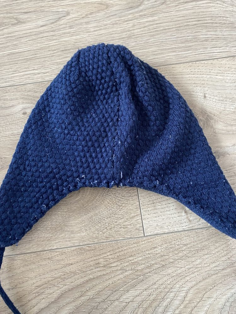 Zimowa wiązana czapka dziewczęca (H&M, r. 74/80)