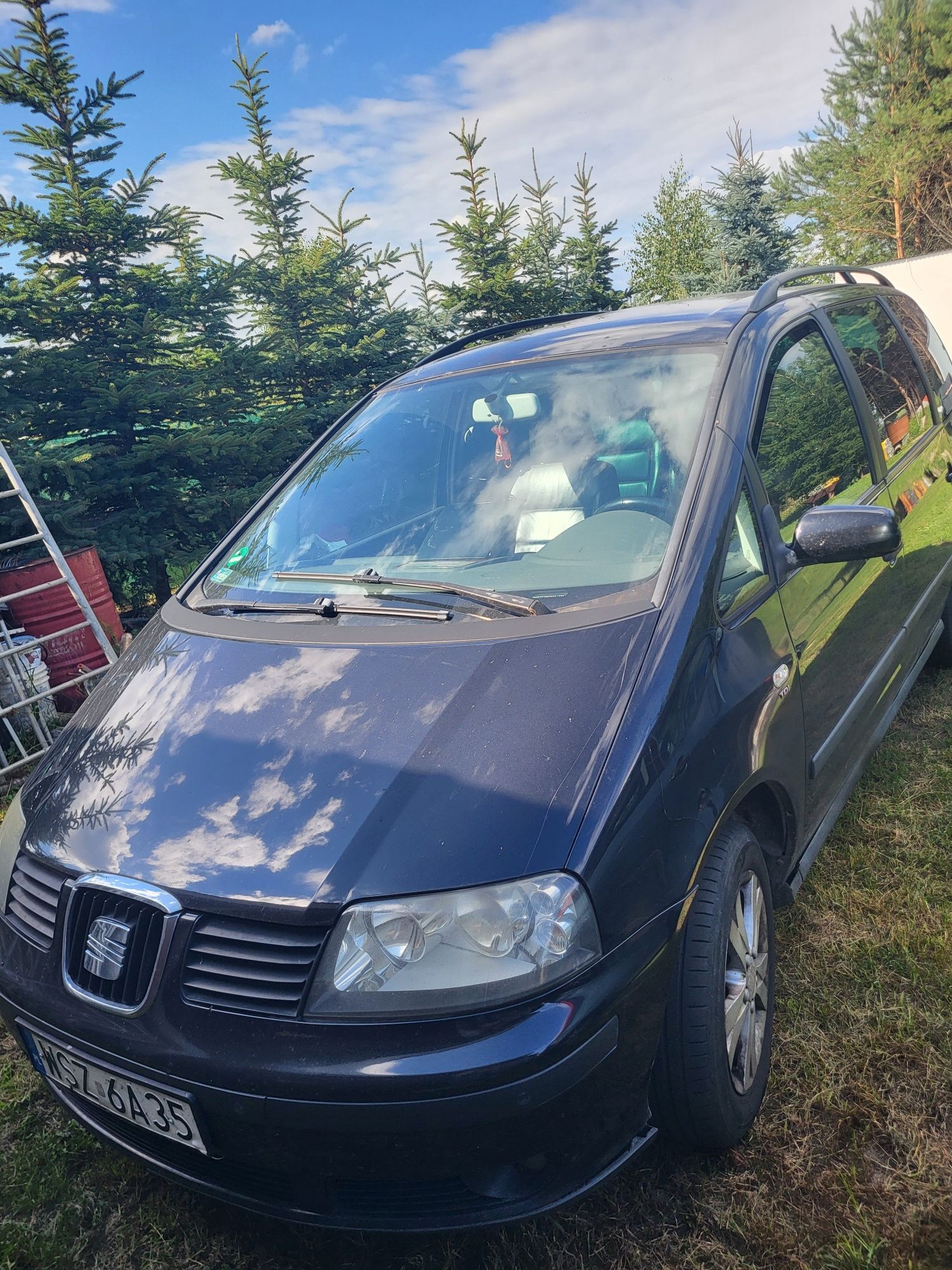 Sprzedam Seata Alhambre TDI 2.0 140 km.skrzynia 6 biegowa 7 osobowy .