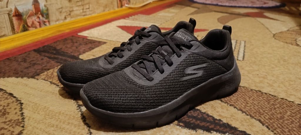 Кроссовки Skechers