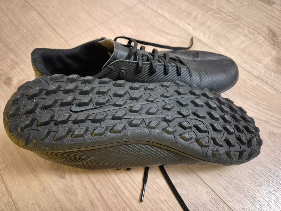 Buty - Turfy Nike Mercurial Vapor 16 Club TF - r. 43 (27.5cm)