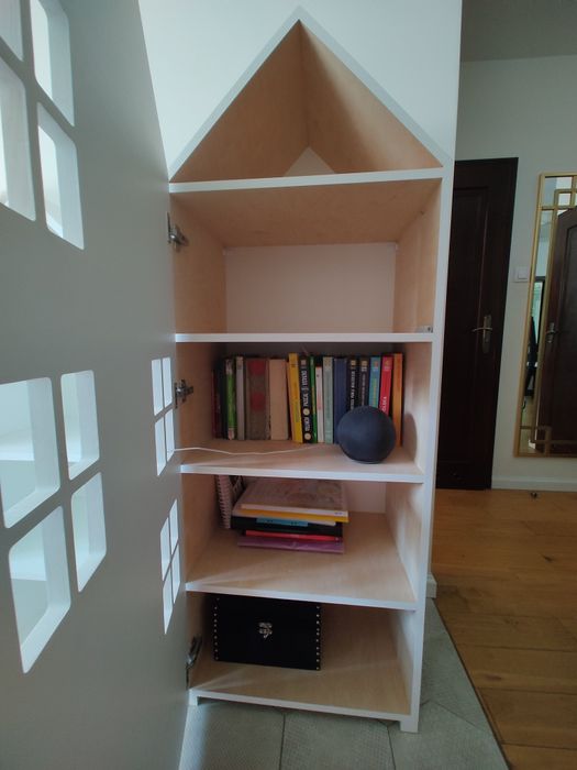 Regał z drzwiami, We made IT, domek