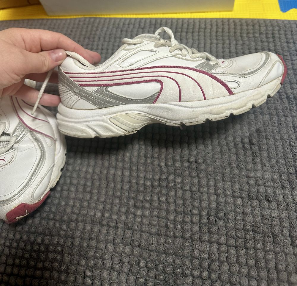 Оригінальні кросівки Puma, р. 37, б/у