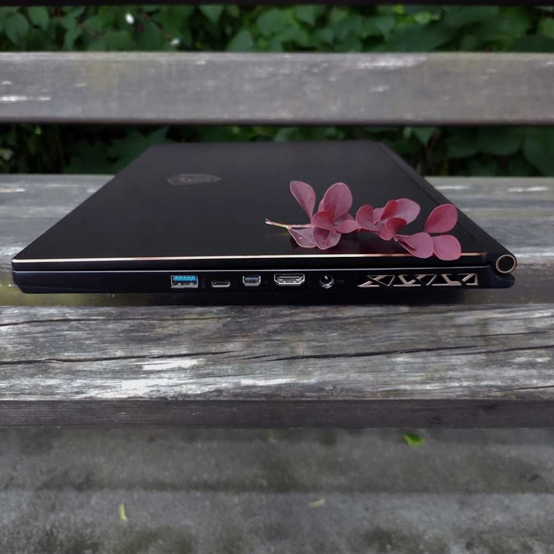 MSI GS65 Stealth /15,6" IPS /i7 9750H/16 gb RAM/GTX 1660 Ti/512GB SSD