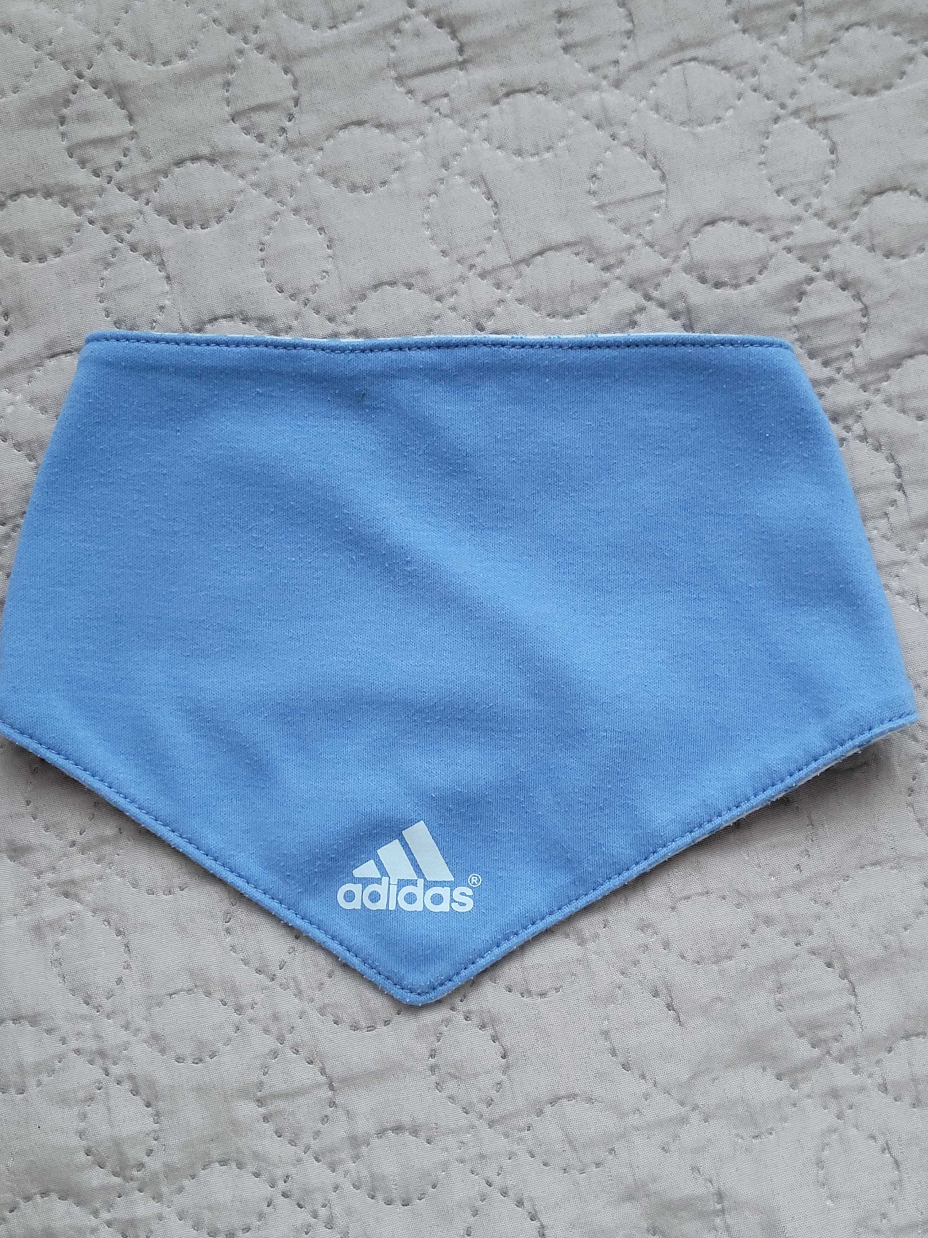 Chusteczka apaszka Adidas niebieski trójkąt