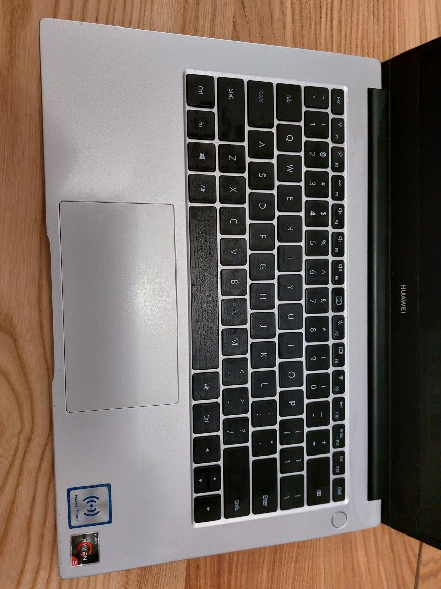 Huawei MateBook D14