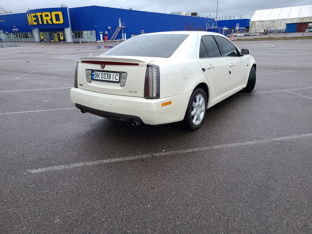 Продам Cadillac sts 3.6 l.