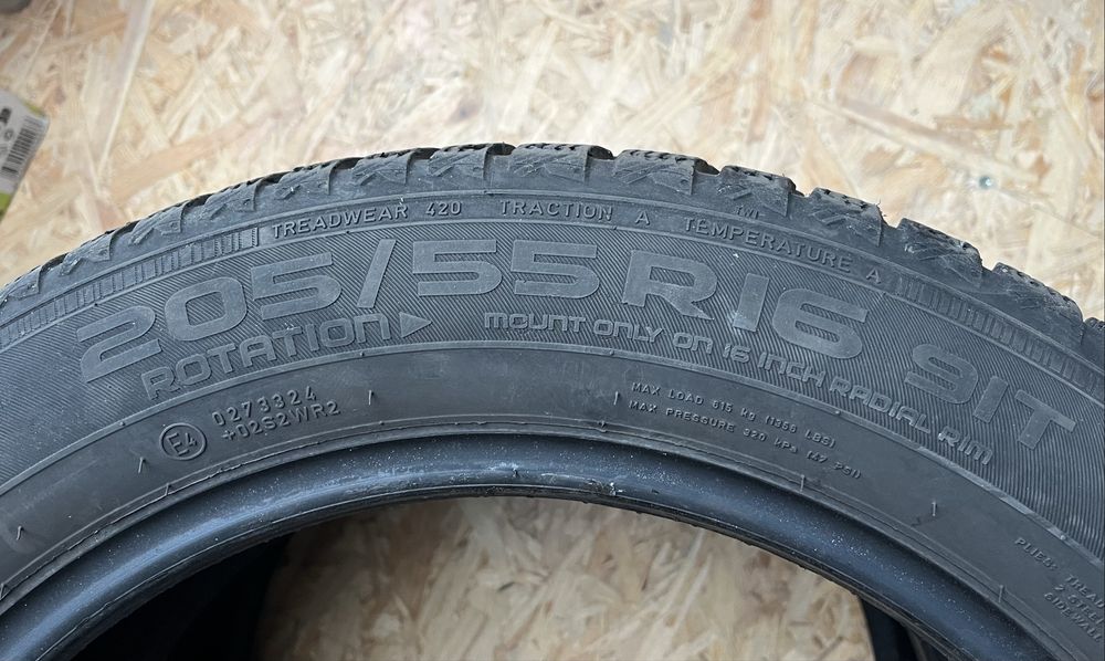 Opony zimowe kpl. Nokian WRD4 205/55R16 DOT 2921 91T