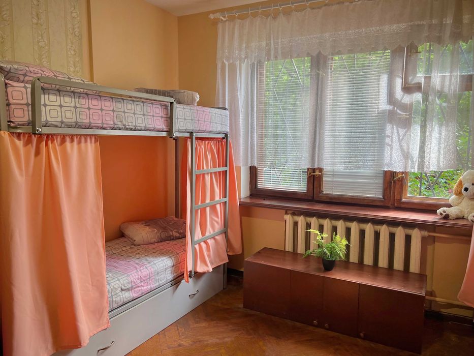 Хостел на Лівобережній, перший поверх, усі зручності!