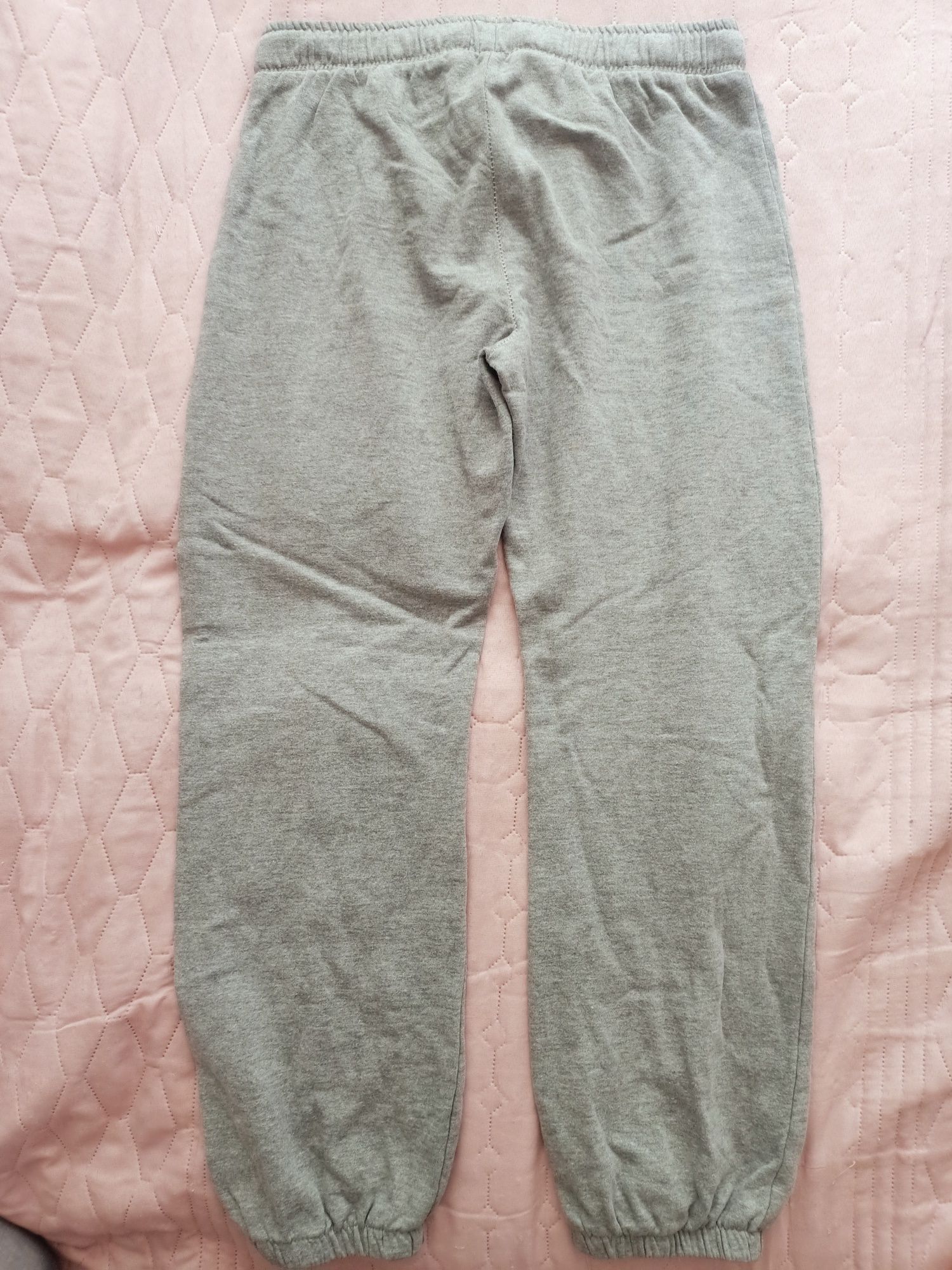 Szare spodnie dresowe dla chłopca, 140 cm, 5-10-15