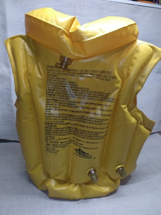 Надувний жилет дитячий Swim Vest "step 2"