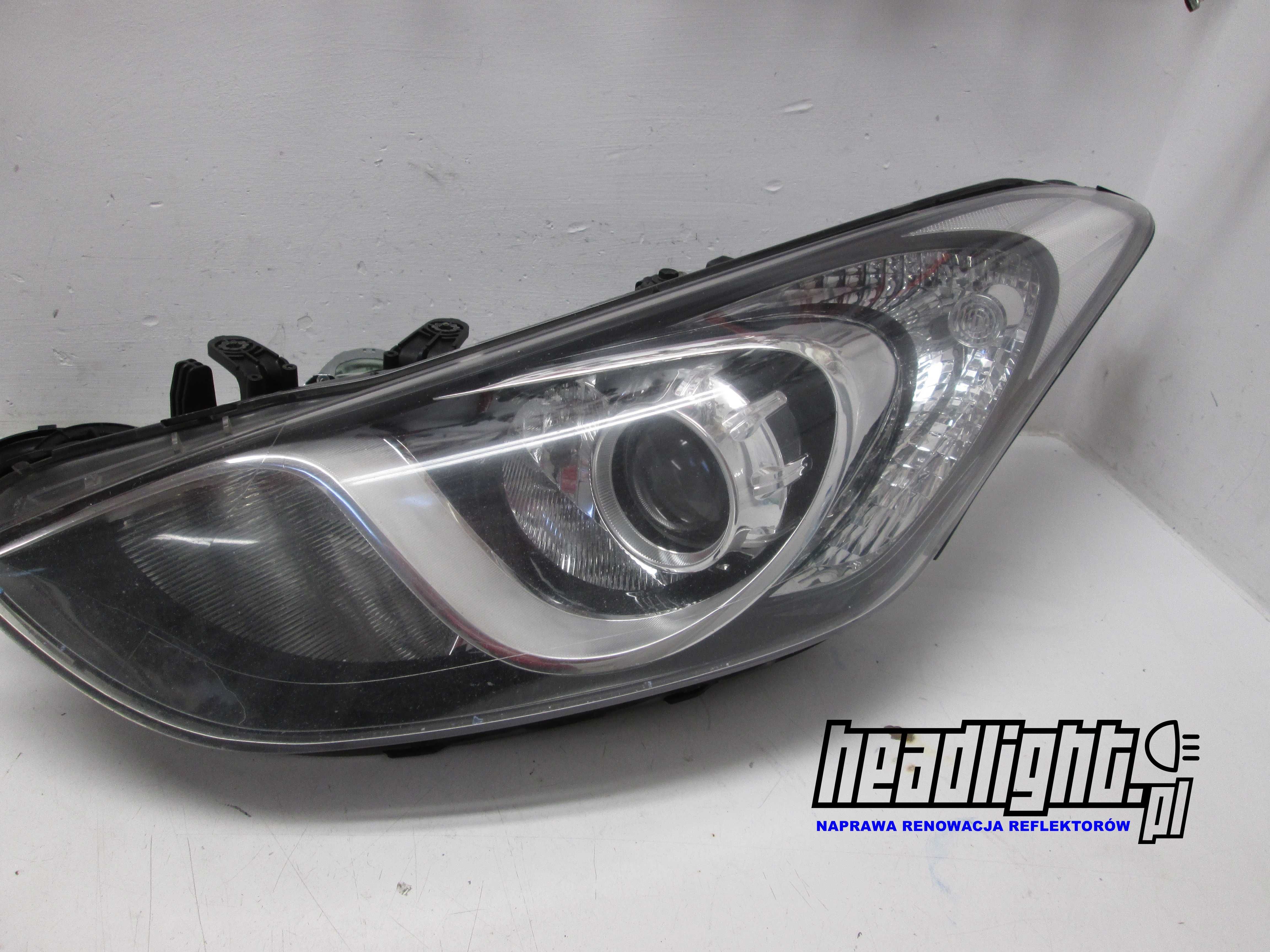 Hyundai i30 i40 Odbłyśnik Soczewka  Projektor regeneracja