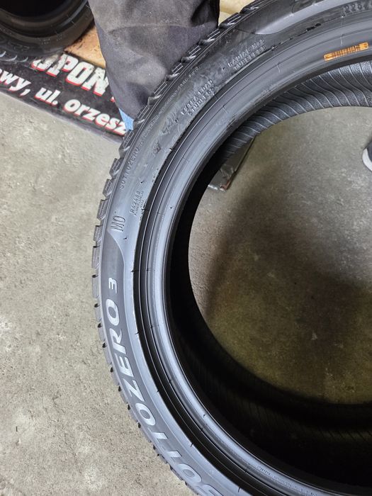 opony używane 225/45R18 Pirelli Winter Sottozero 3