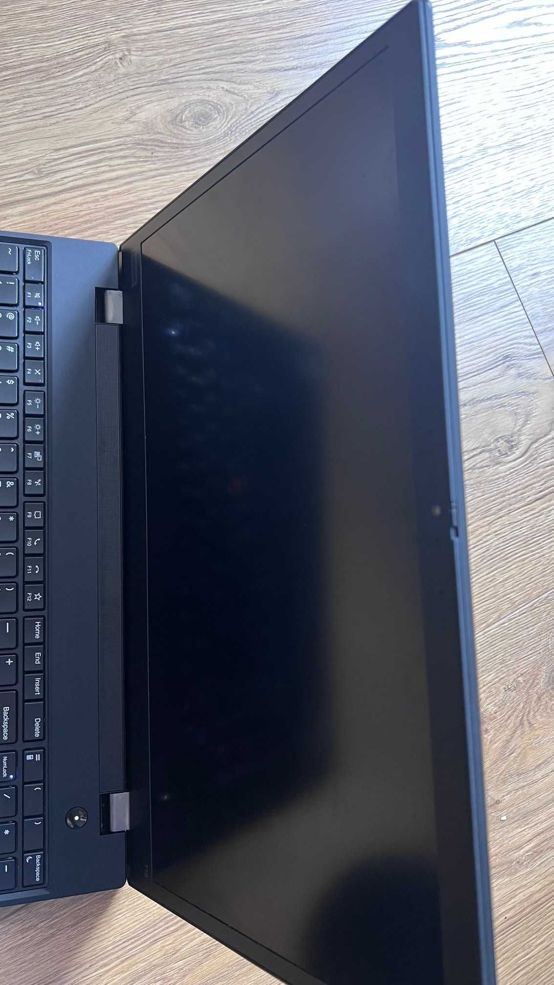 Lenovo ThinkPad T15 i5-8gen, 16GB DDR4, 256GB SDD, 15" FHD, SUPER STAN