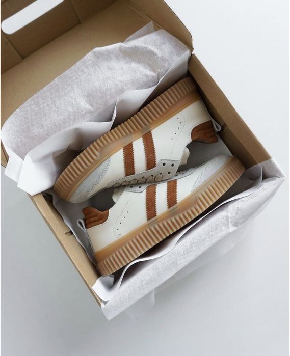 Кеди  триколірні