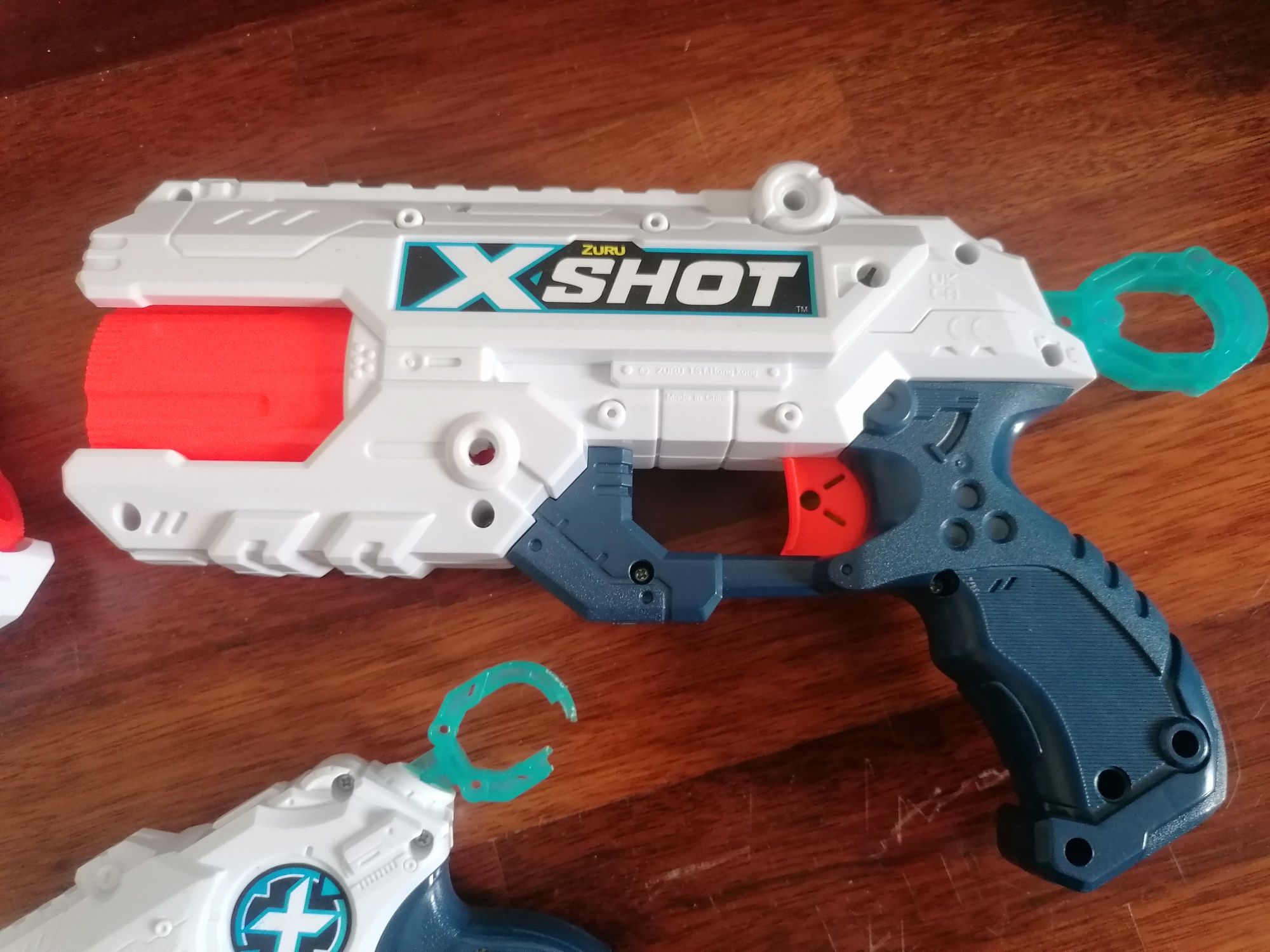 Conjunto de 4 pistolas X shot nerf